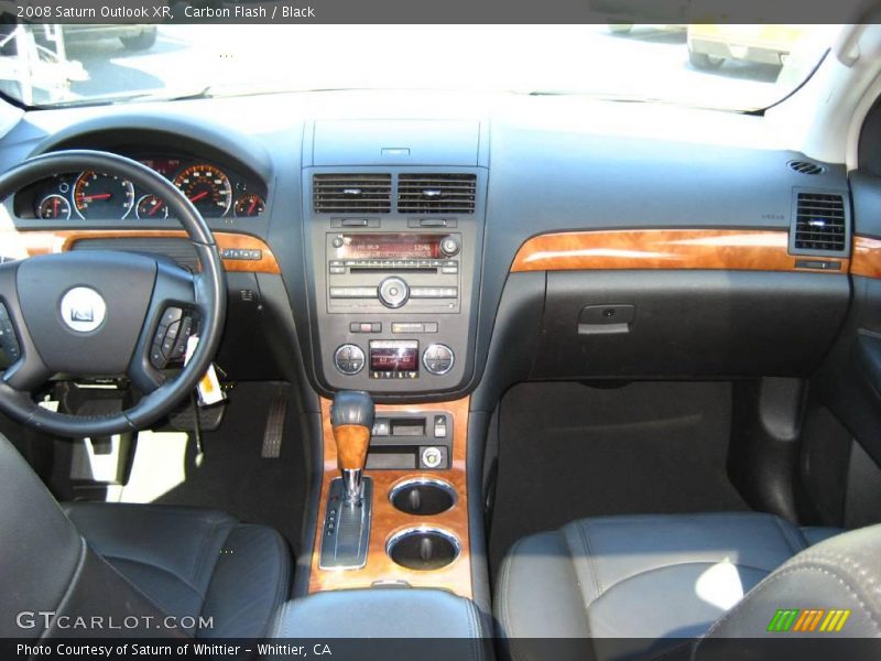 Carbon Flash / Black 2008 Saturn Outlook XR