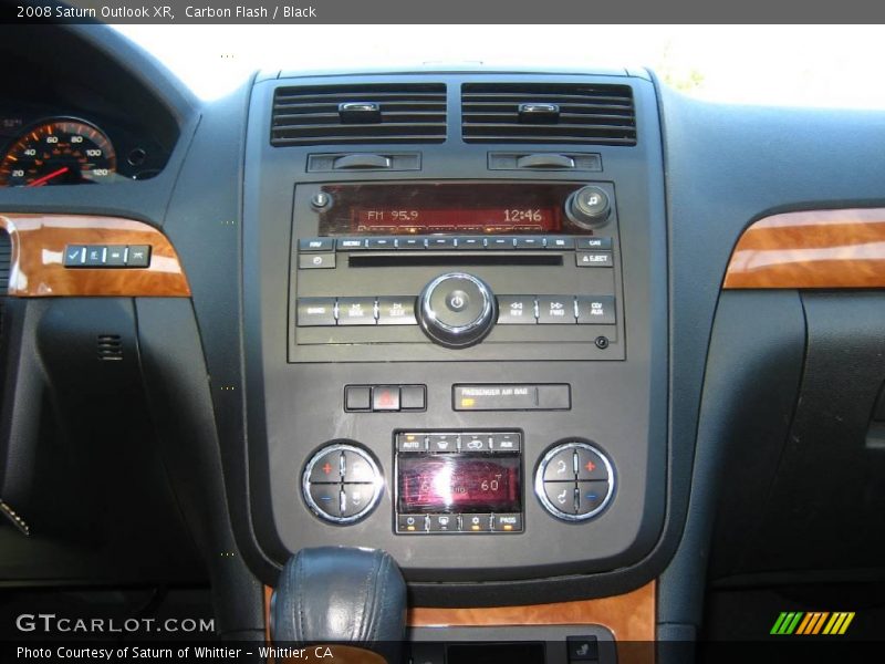 Carbon Flash / Black 2008 Saturn Outlook XR
