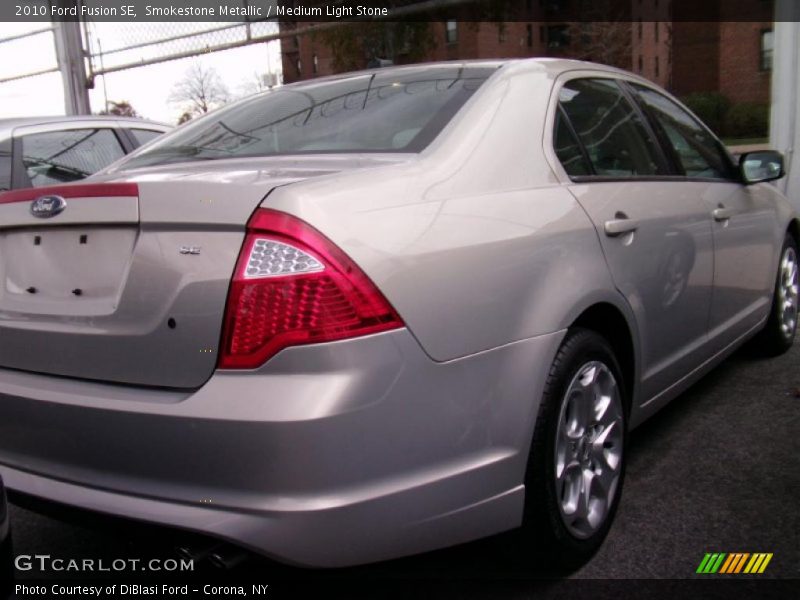 Smokestone Metallic / Medium Light Stone 2010 Ford Fusion SE