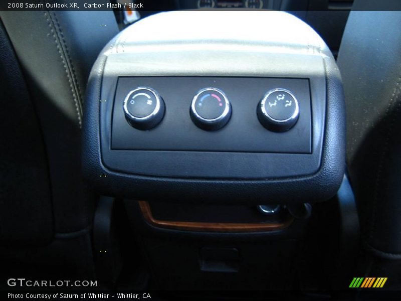 Carbon Flash / Black 2008 Saturn Outlook XR