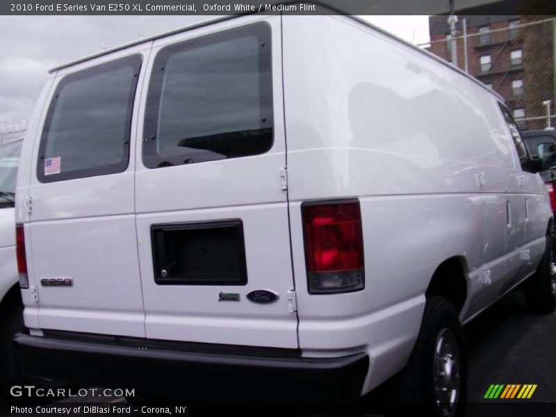 Oxford White / Medium Flint 2010 Ford E Series Van E250 XL Commericial