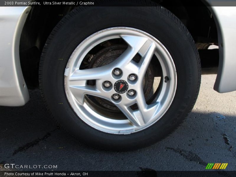 Ultra Silver Metallic / Graphite 2003 Pontiac Sunfire