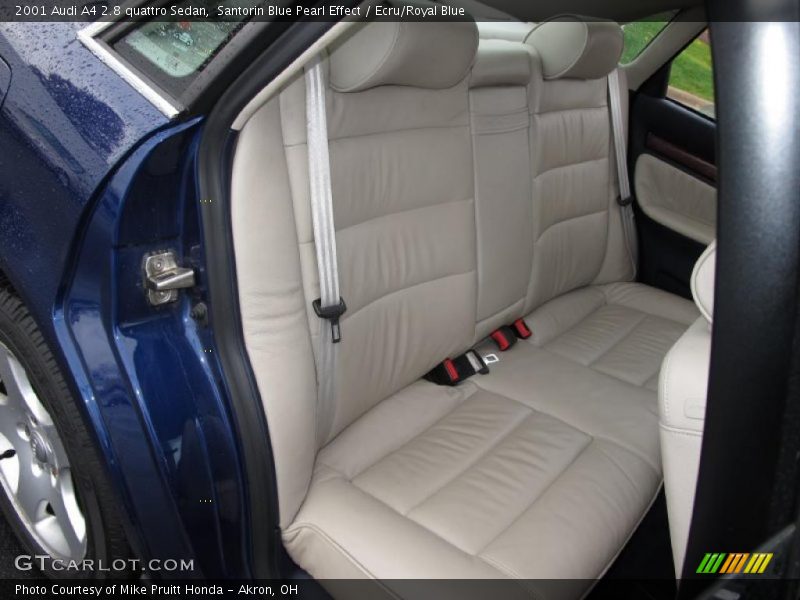  2001 A4 2.8 quattro Sedan Ecru/Royal Blue Interior