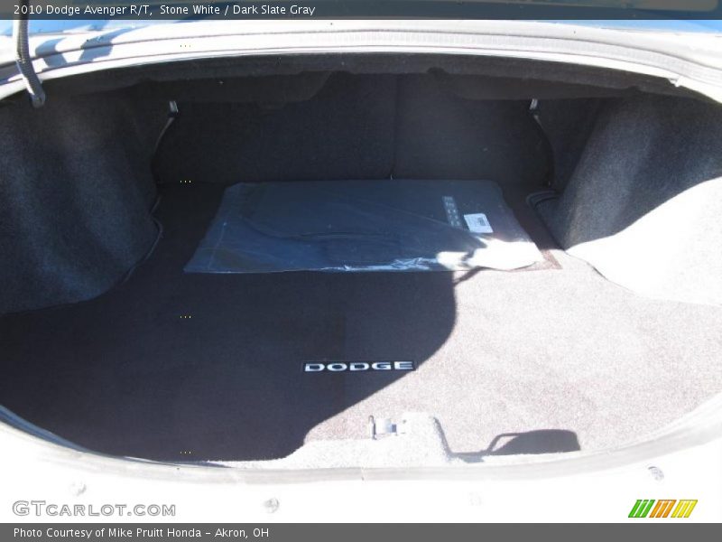 Stone White / Dark Slate Gray 2010 Dodge Avenger R/T