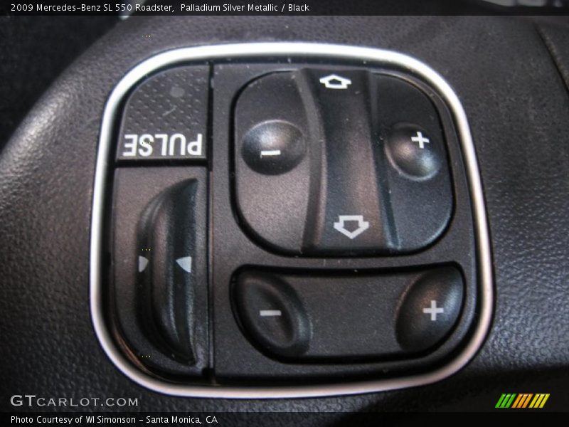 Controls of 2009 SL 550 Roadster