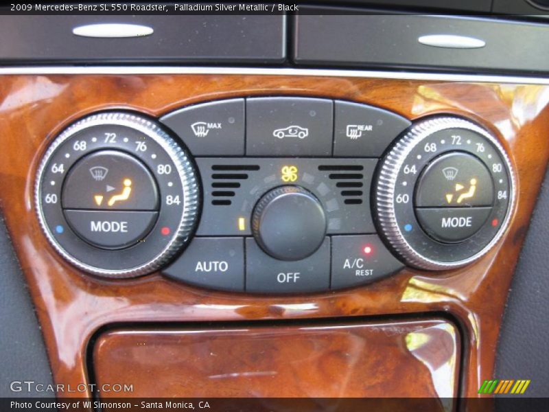 Controls of 2009 SL 550 Roadster