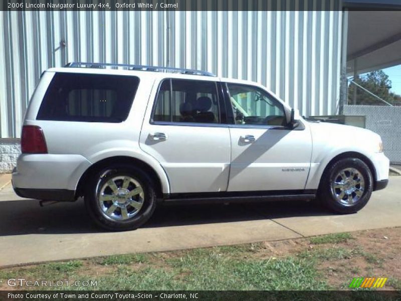 Oxford White / Camel 2006 Lincoln Navigator Luxury 4x4