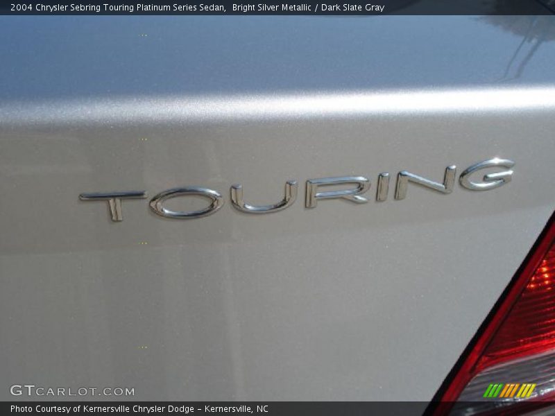  2004 Sebring Touring Platinum Series Sedan Logo