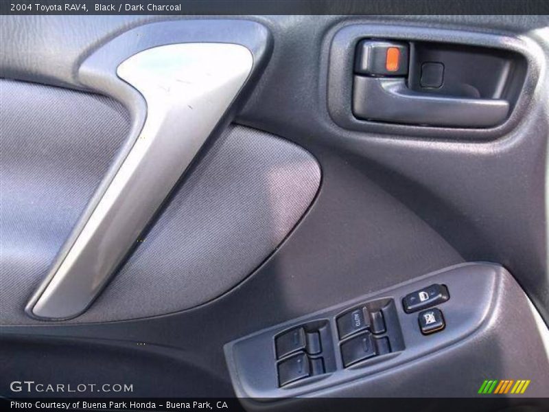 Controls of 2004 RAV4 