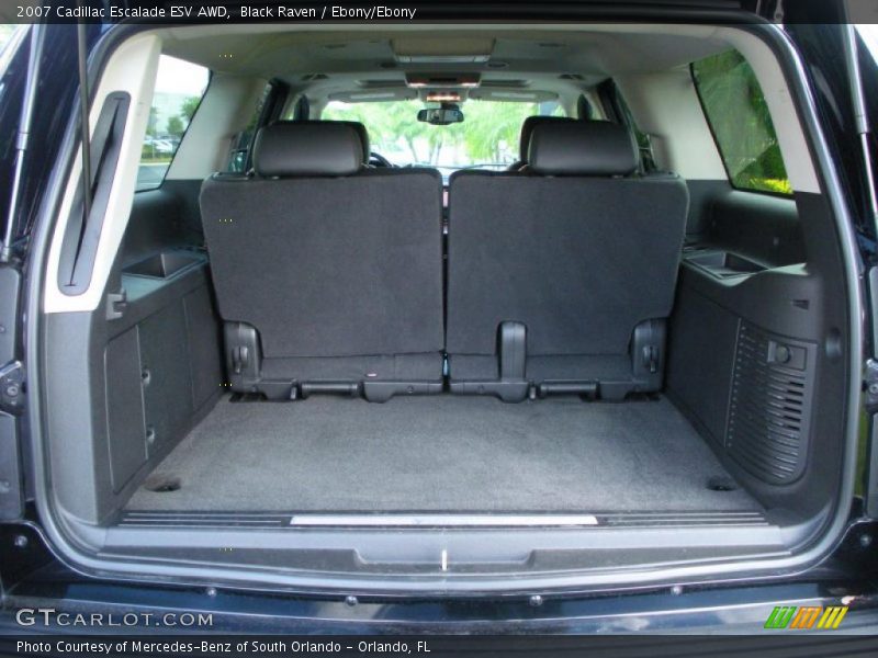  2007 Escalade ESV AWD Trunk