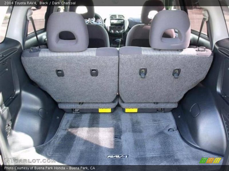  2004 RAV4  Trunk