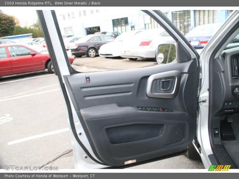 Door Panel of 2009 Ridgeline RTL