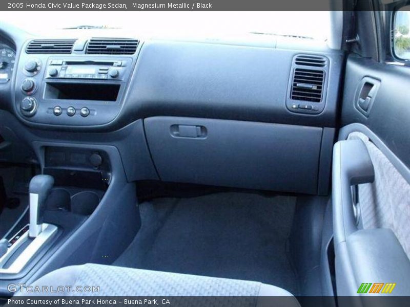 Magnesium Metallic / Black 2005 Honda Civic Value Package Sedan