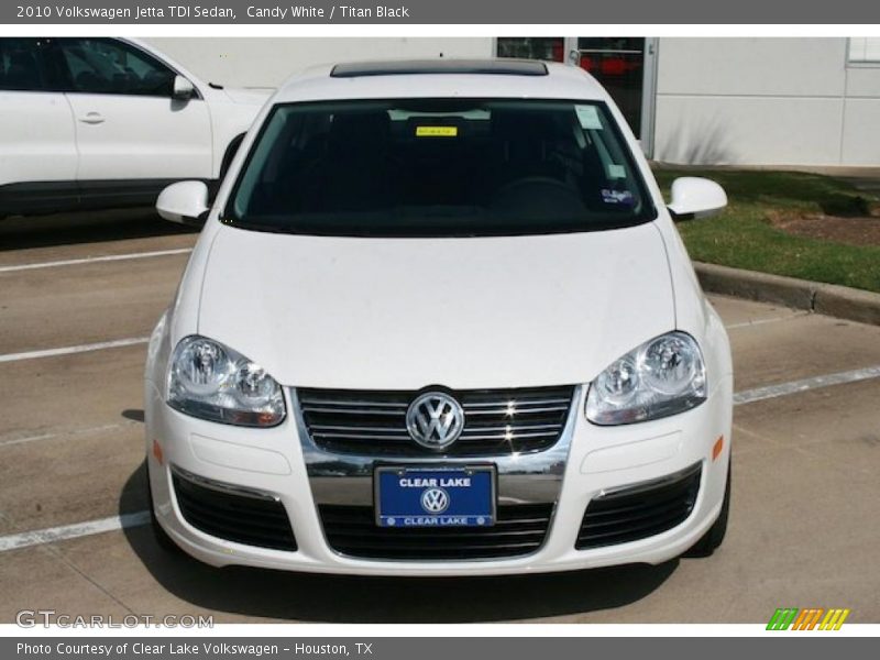 Candy White / Titan Black 2010 Volkswagen Jetta TDI Sedan