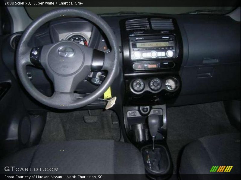 Super White / Charcoal Gray 2008 Scion xD