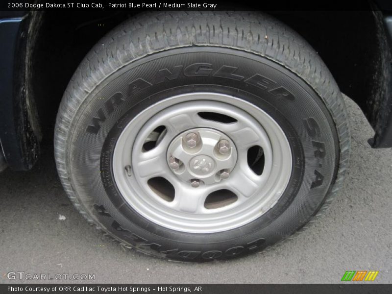  2006 Dakota ST Club Cab Wheel