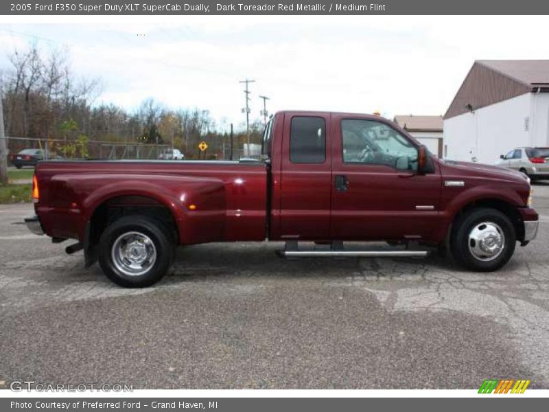 Dark Toreador Red Metallic / Medium Flint 2005 Ford F350 Super Duty XLT SuperCab Dually