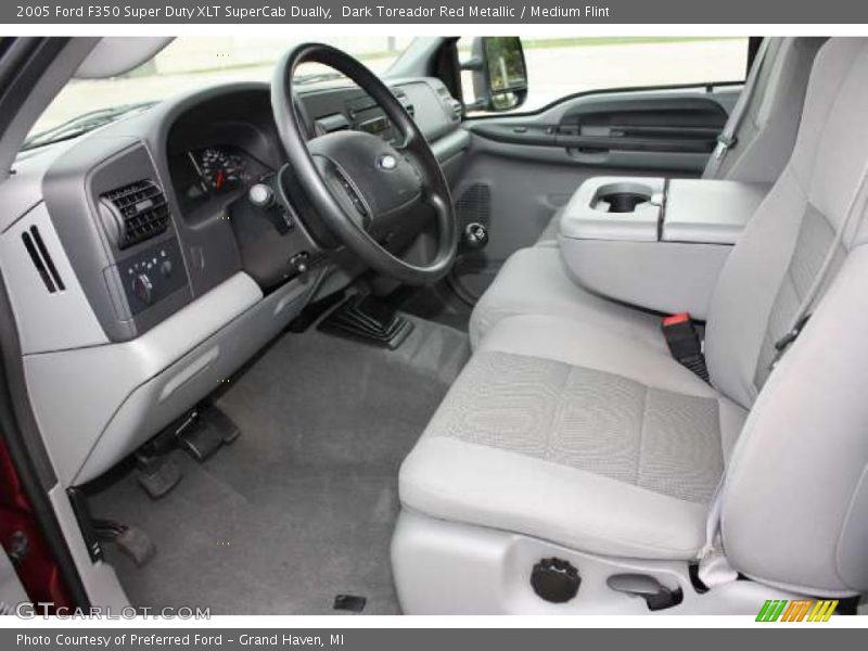  2005 F350 Super Duty XLT SuperCab Dually Medium Flint Interior