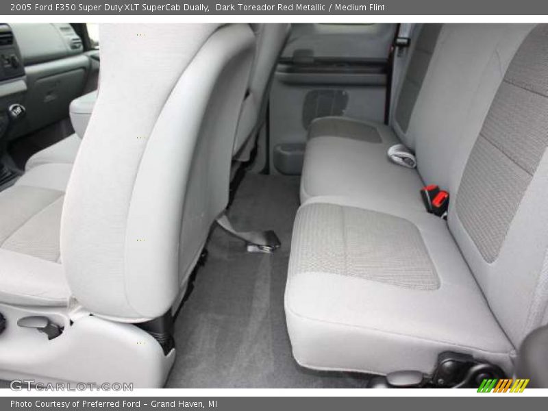  2005 F350 Super Duty XLT SuperCab Dually Medium Flint Interior