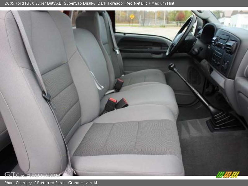  2005 F350 Super Duty XLT SuperCab Dually Medium Flint Interior