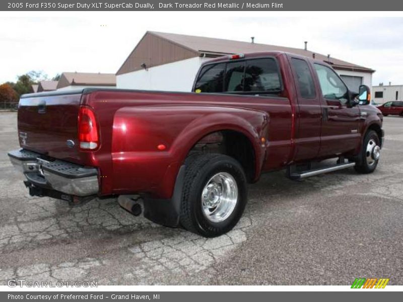 Dark Toreador Red Metallic / Medium Flint 2005 Ford F350 Super Duty XLT SuperCab Dually