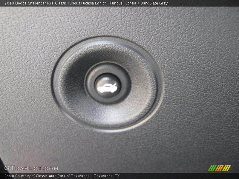 Controls of 2010 Challenger R/T Classic Furious Fuchsia Edition