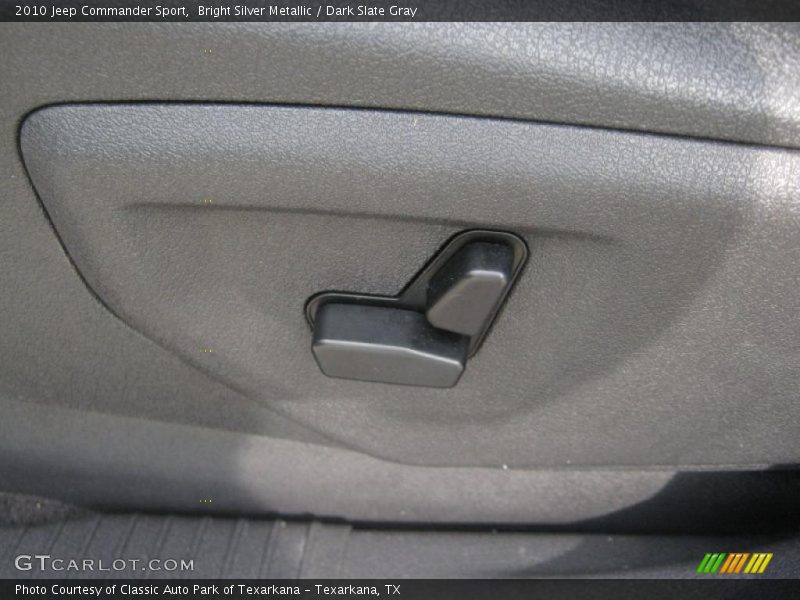 Bright Silver Metallic / Dark Slate Gray 2010 Jeep Commander Sport