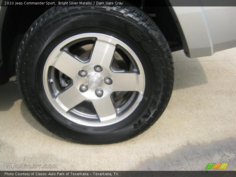 Bright Silver Metallic / Dark Slate Gray 2010 Jeep Commander Sport