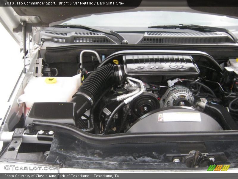 Bright Silver Metallic / Dark Slate Gray 2010 Jeep Commander Sport