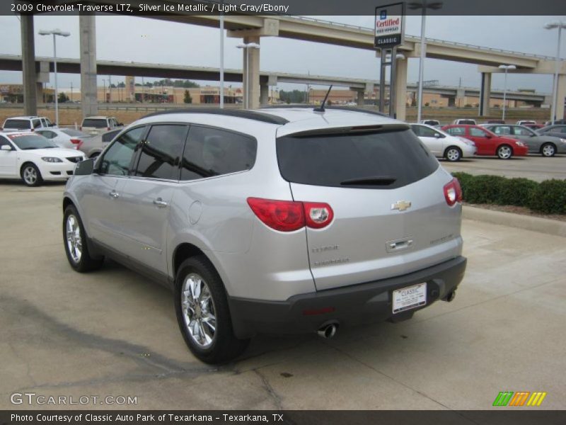 Silver Ice Metallic / Light Gray/Ebony 2009 Chevrolet Traverse LTZ