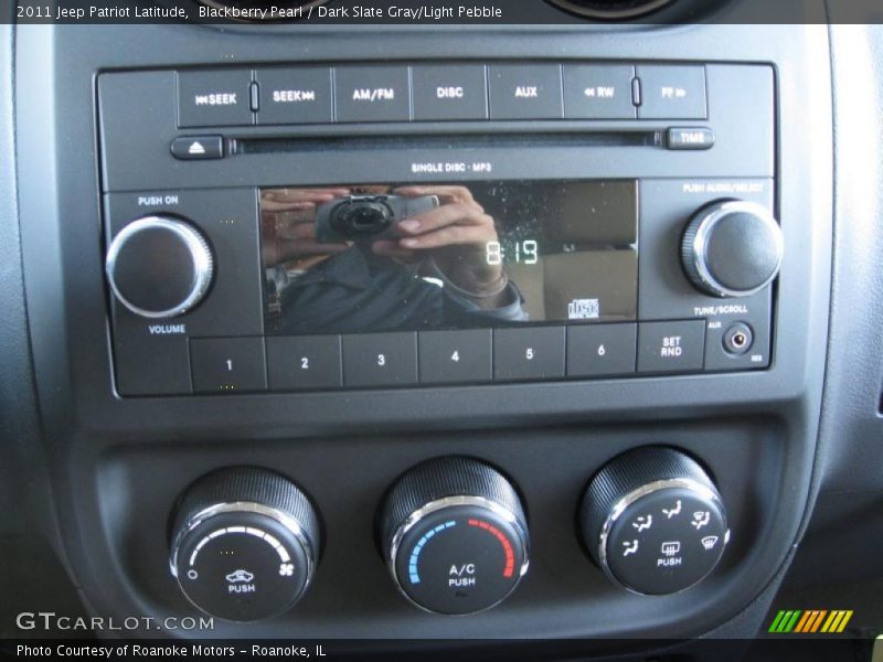 Controls of 2011 Patriot Latitude