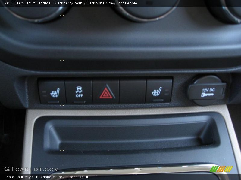 Controls of 2011 Patriot Latitude