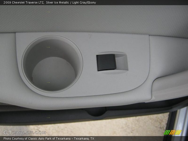 Controls of 2009 Traverse LTZ