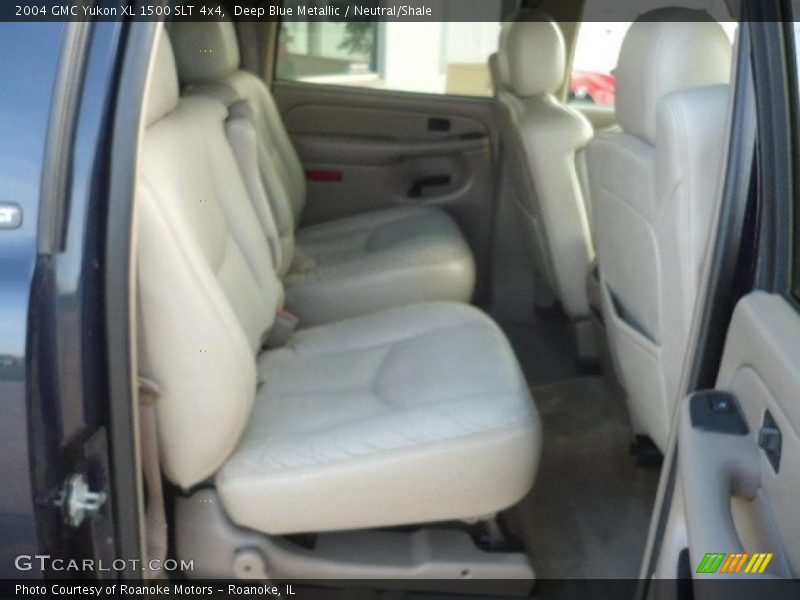 Deep Blue Metallic / Neutral/Shale 2004 GMC Yukon XL 1500 SLT 4x4