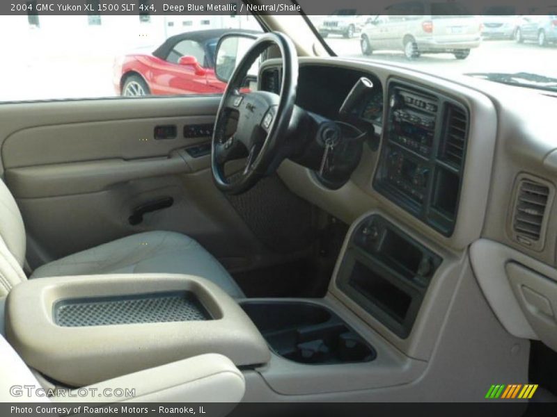 Deep Blue Metallic / Neutral/Shale 2004 GMC Yukon XL 1500 SLT 4x4