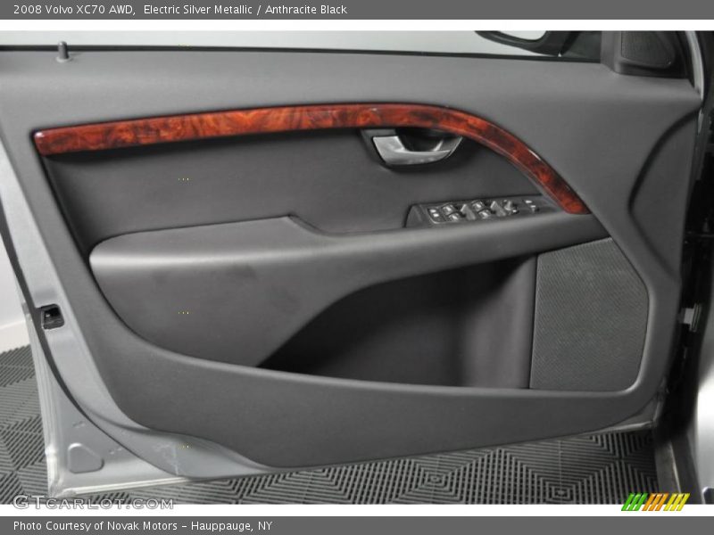 Electric Silver Metallic / Anthracite Black 2008 Volvo XC70 AWD