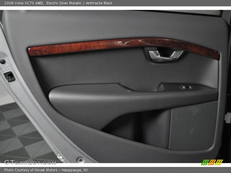 Electric Silver Metallic / Anthracite Black 2008 Volvo XC70 AWD
