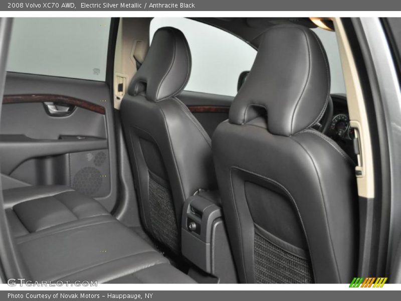 Electric Silver Metallic / Anthracite Black 2008 Volvo XC70 AWD