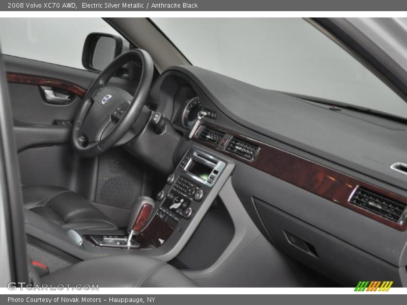 Electric Silver Metallic / Anthracite Black 2008 Volvo XC70 AWD