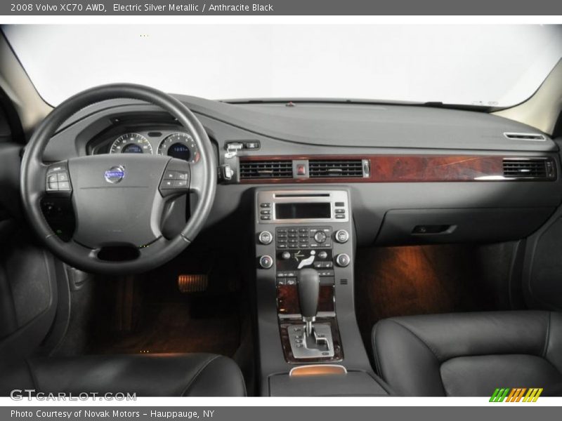 Electric Silver Metallic / Anthracite Black 2008 Volvo XC70 AWD