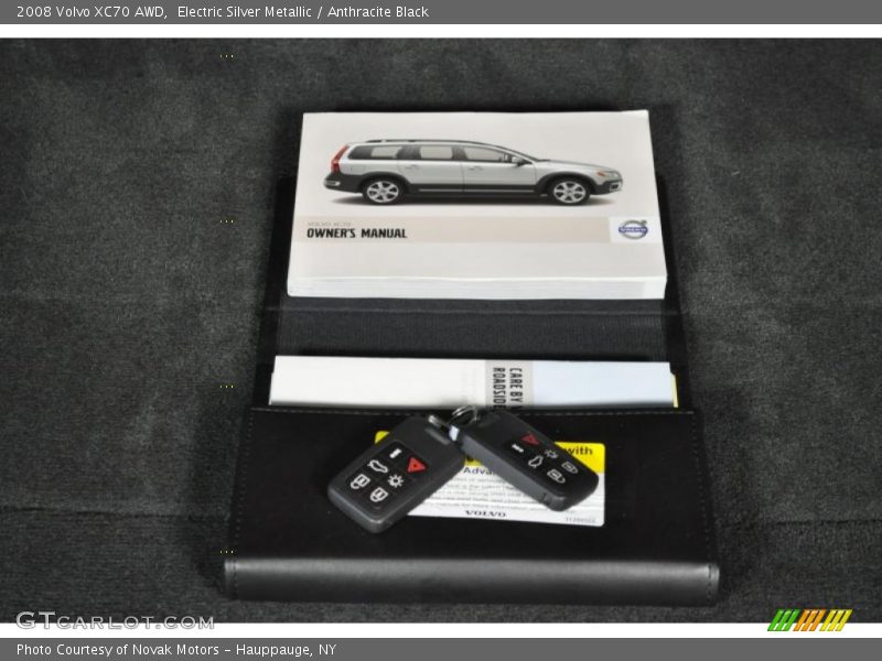 Electric Silver Metallic / Anthracite Black 2008 Volvo XC70 AWD