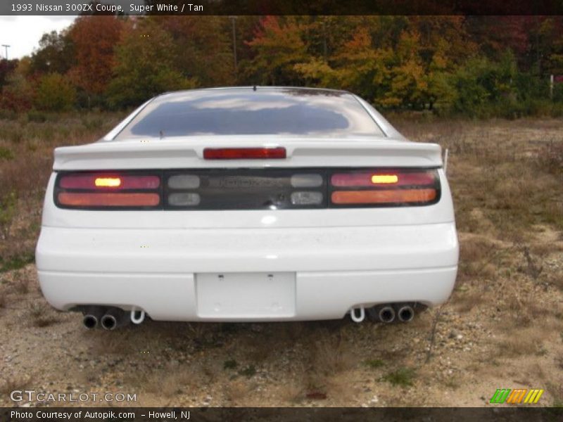 Super White / Tan 1993 Nissan 300ZX Coupe