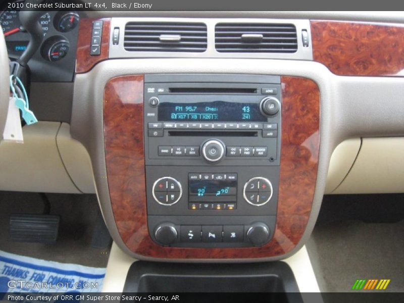 Black / Ebony 2010 Chevrolet Suburban LT 4x4