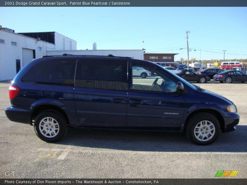 Patriot Blue Pearlcoat / Sandstone 2001 Dodge Grand Caravan Sport