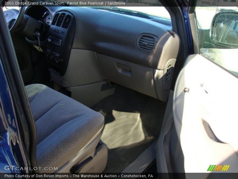 Patriot Blue Pearlcoat / Sandstone 2001 Dodge Grand Caravan Sport