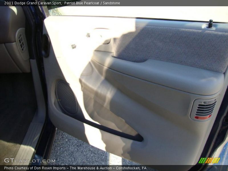 Patriot Blue Pearlcoat / Sandstone 2001 Dodge Grand Caravan Sport