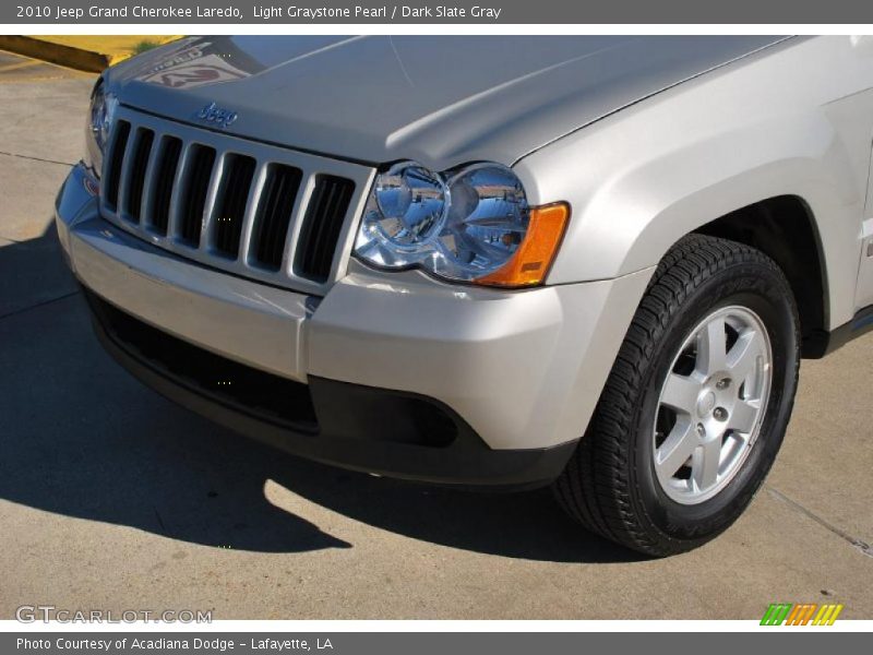 Light Graystone Pearl / Dark Slate Gray 2010 Jeep Grand Cherokee Laredo