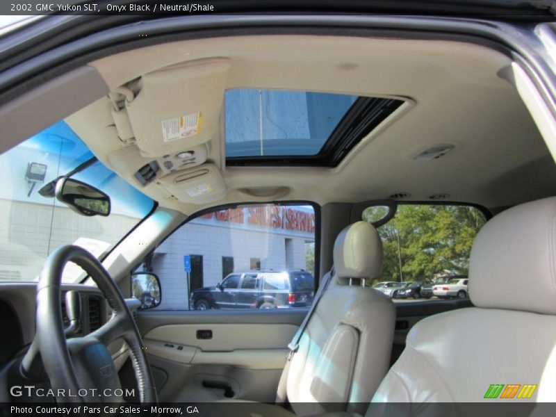 Sunroof of 2002 Yukon SLT