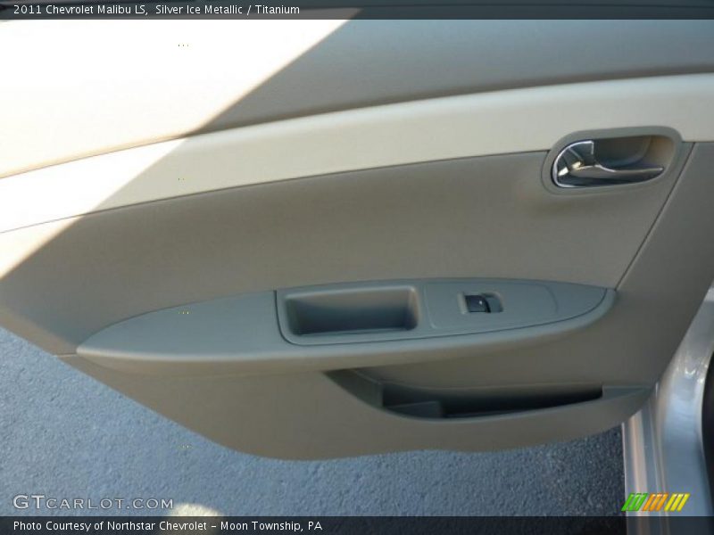 Silver Ice Metallic / Titanium 2011 Chevrolet Malibu LS