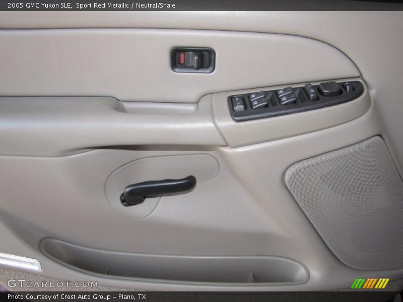 Door Panel of 2005 Yukon SLE